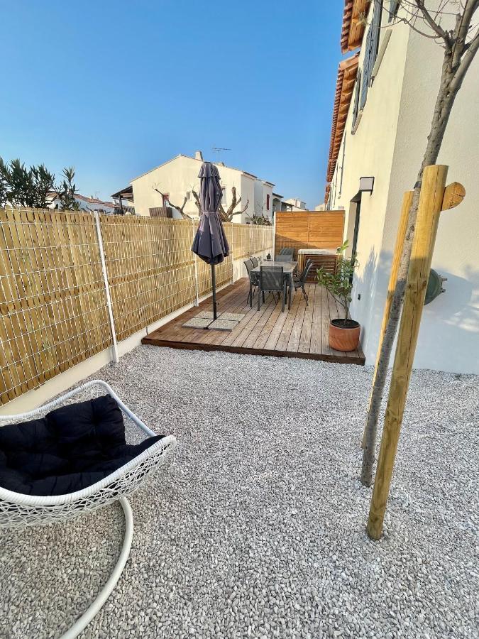 Villa 8 Personnes Bord De Mer Climatisee Сент-Марі-де-ла-Мер Екстер'єр фото