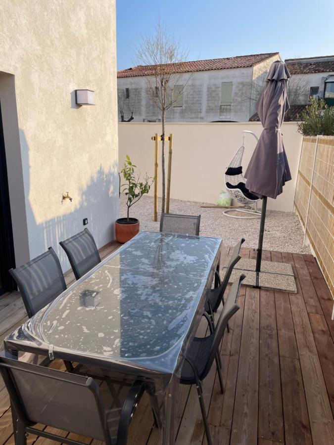 Villa 8 Personnes Bord De Mer Climatisee Сент-Марі-де-ла-Мер Екстер'єр фото